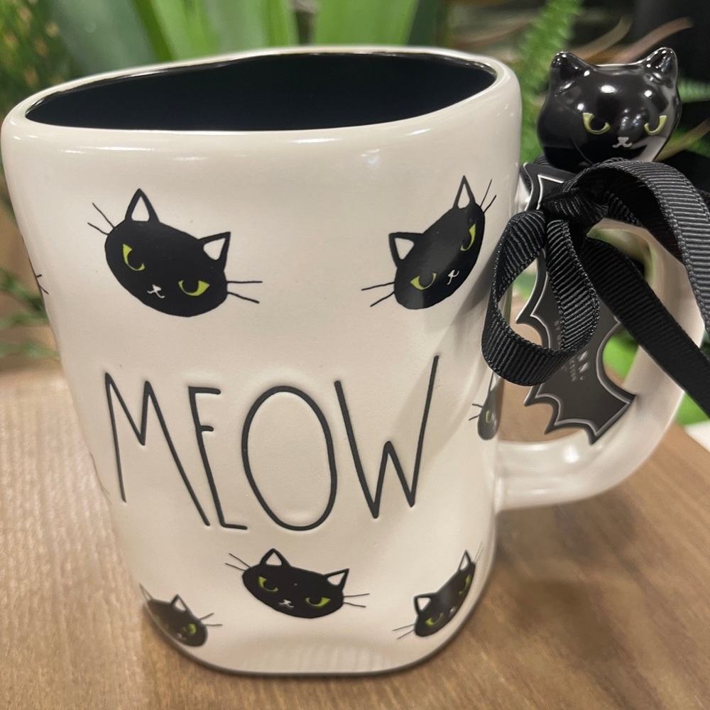 Rae Dunn Halloween Black Cat Meow Ceramic Coffee Mug w/Black Cat On Handle NWT